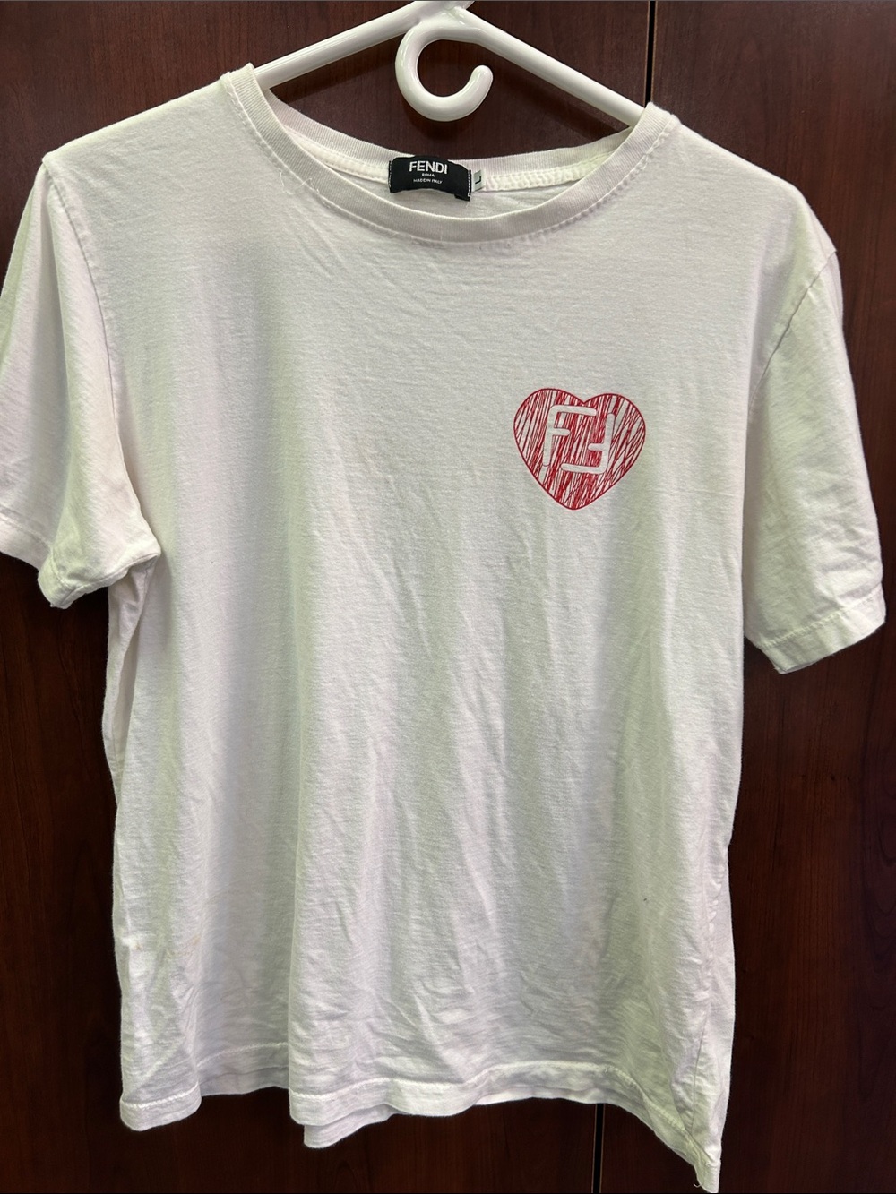 Fendi sz L UNISEX White Tee with Red Heart Logo Sketch